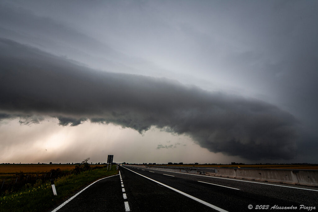 Shelf cloud piemontese