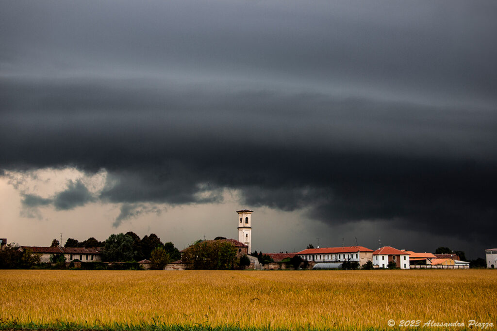 Shelf cloud piemontese